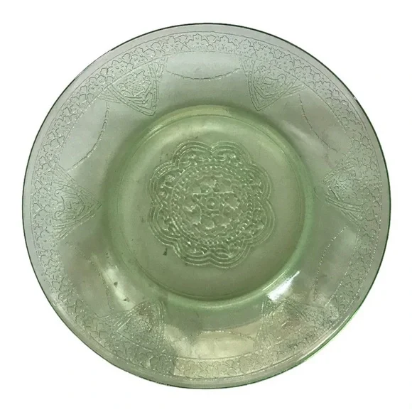 1930’s Federal Glass Georgian Luncheon Plate - Picture 2 of 4